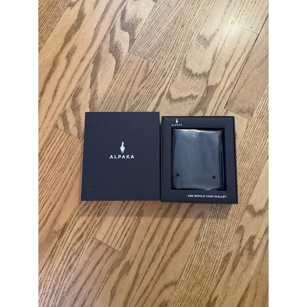Alpaka Ark Bifold Coin Wallet Black Black | Axogrid 210D